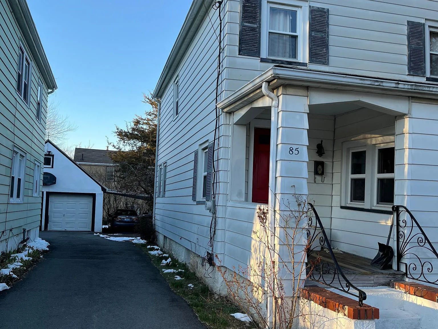 85 Birch Ave — Photo 2