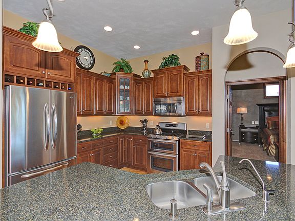 4th image of W6999 Brackenwood Ln