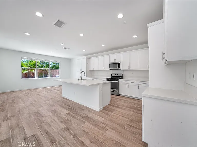 3103 Masterpiece St — Photo 7