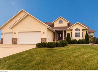 1455 Robinhood Ln SE, Owatonna, MN 55060