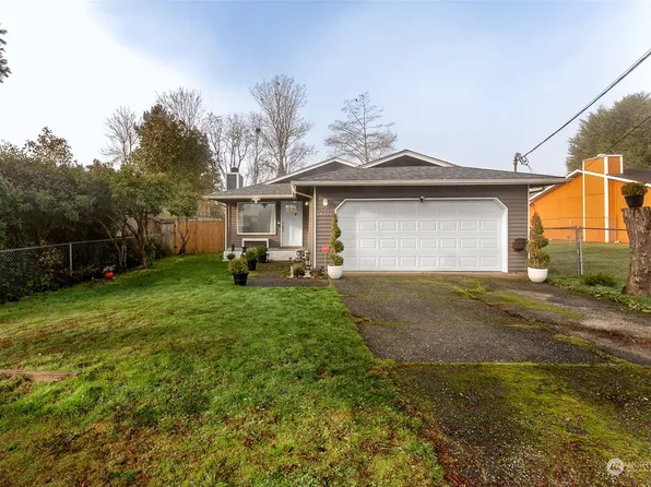 24221 14th Avenue S, Des Moines, WA 98198
