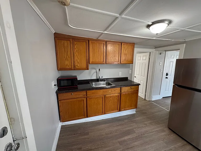 48-50 Portland St #2-48 — Photo 8