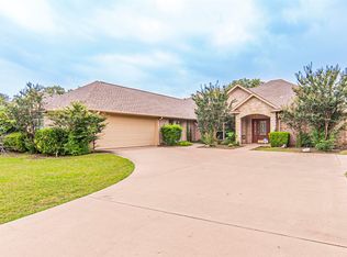 3202 Crossbridge Cir, Granbury, TX 76049