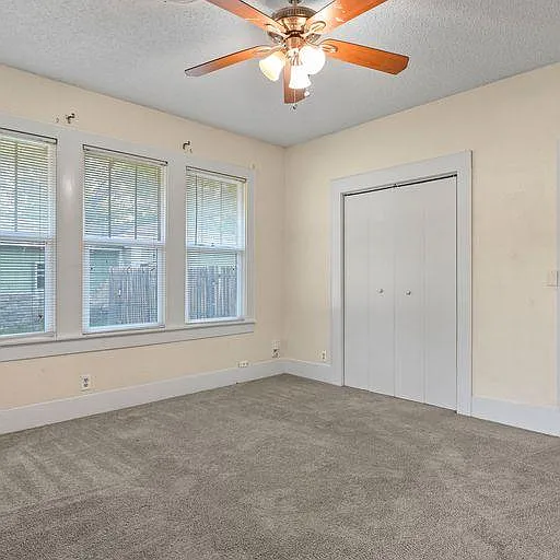 823 N Dallas Ave — Photo 11