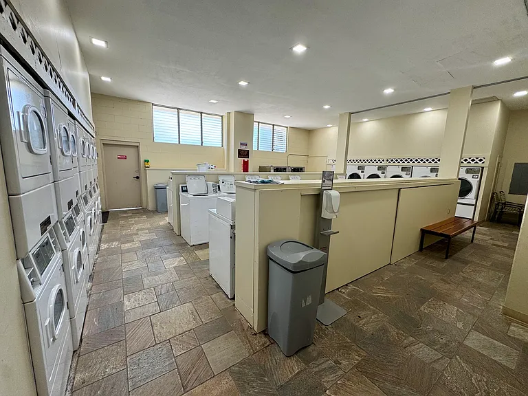 2240 Kuhio Ave #2601 — Photo 20