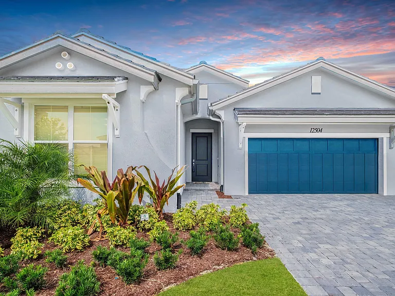 12504 Nautilus Cir — Photo 1