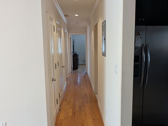4th image of 150-38 28th Ave