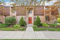 Charter Oaks Dr-S0309-001.jpg