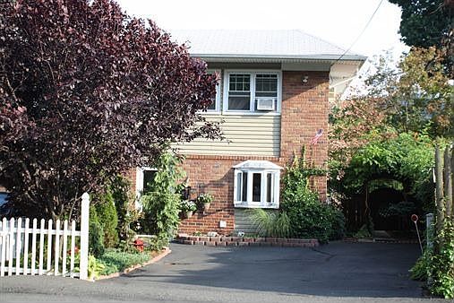 1st image of 37 Farley Dr