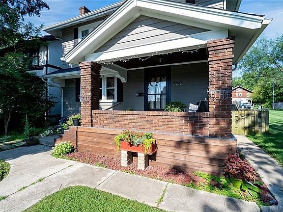 3rd image of 739 Belmonte Park N