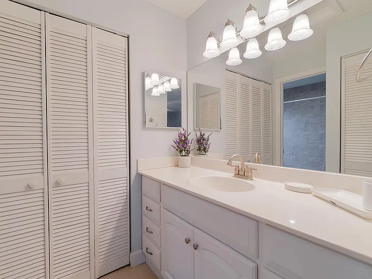 13095 Belhaven Ct #11 — Photo 19
