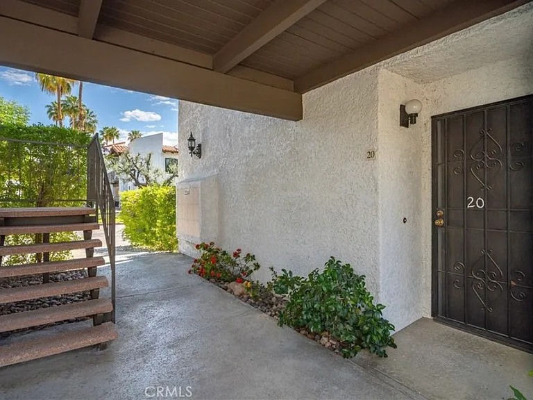 2240 S Palm Canyon Dr #20 — Photo 2