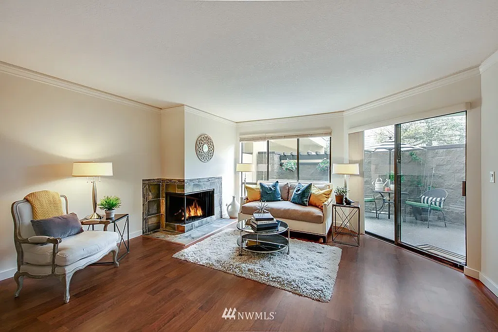 1 bed, 1.5 bath, 847 sqft, $3,000 — Photo 3