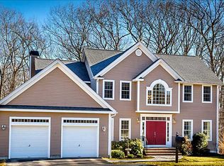 238 Windmill Dr, South Kingstown, RI 02879
