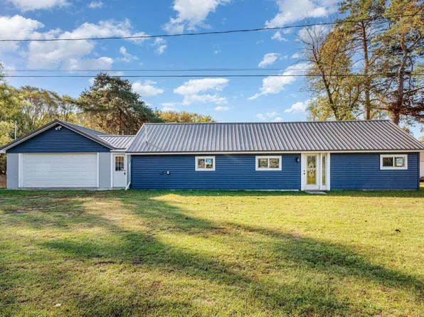 7256 E Howard City Edmore Rd, Vestaburg, MI 48891