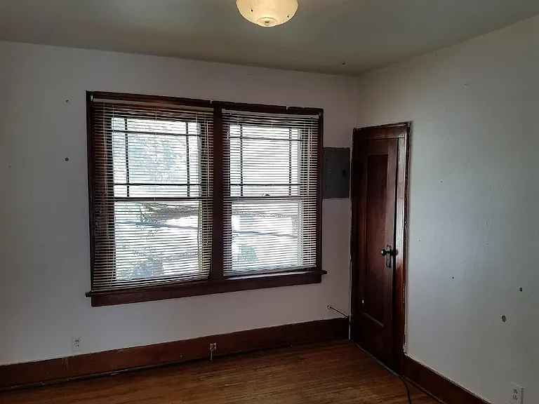 808 W Seerley Blvd — Photo 7
