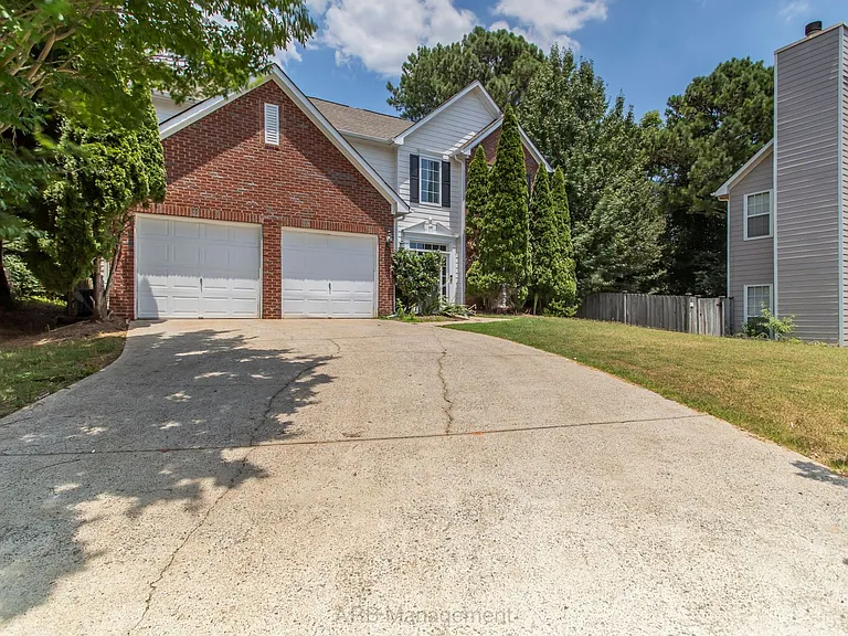 3985 Shallowford Green Ct — Photo 2