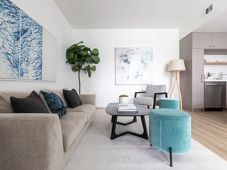 4575 Santa Monica Blvd #202 — Photo 1