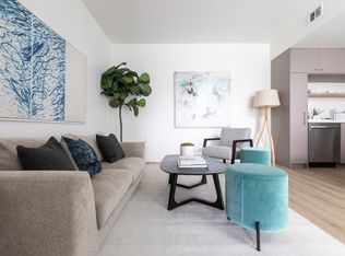 4575 Santa Monica Blvd #202, Los Angeles, CA 90029