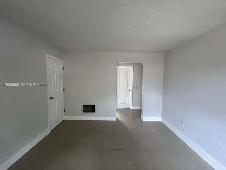 1281 NW 60th St #5 — Photo 4
