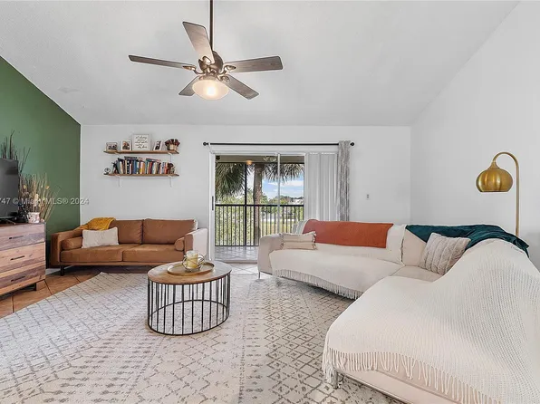 3013 N Oakland Forest Dr APT 306, Oakland Park, FL 33309