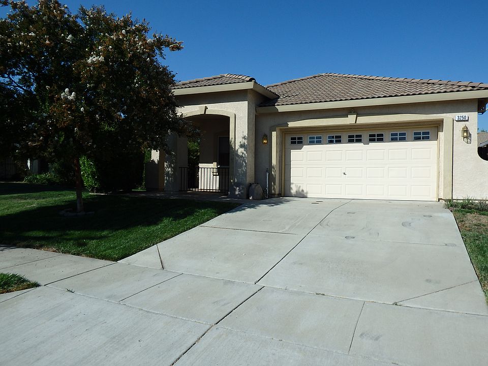 1st image of 3250 Rivermont St