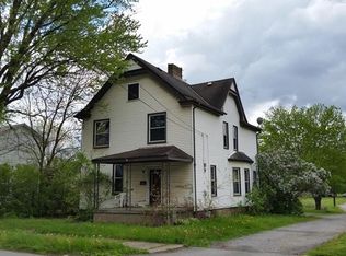 727 Market St, Beaver, PA 15009