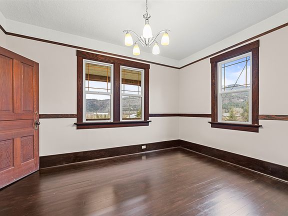 5th image of 3135 Edes Rd