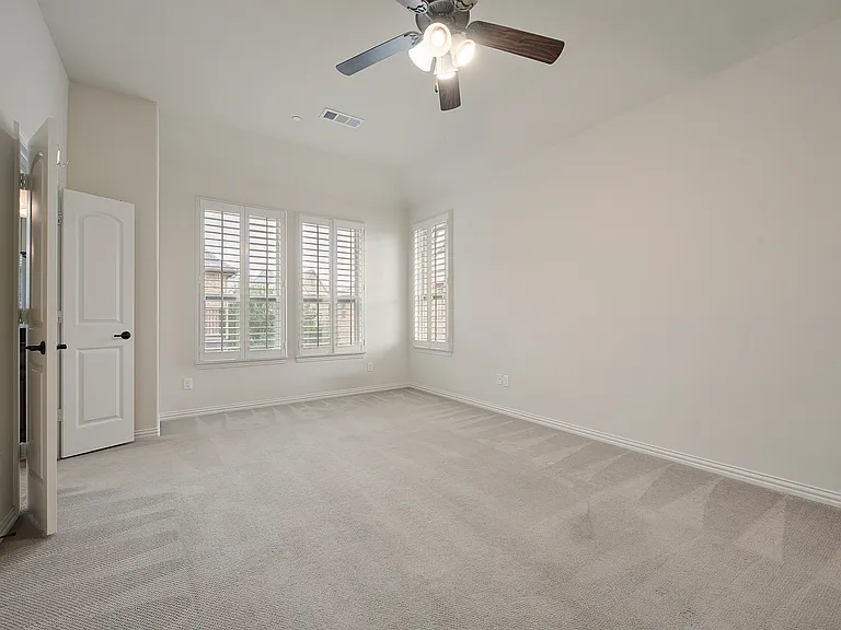 6491 Las Colinas Blvd — Photo 18