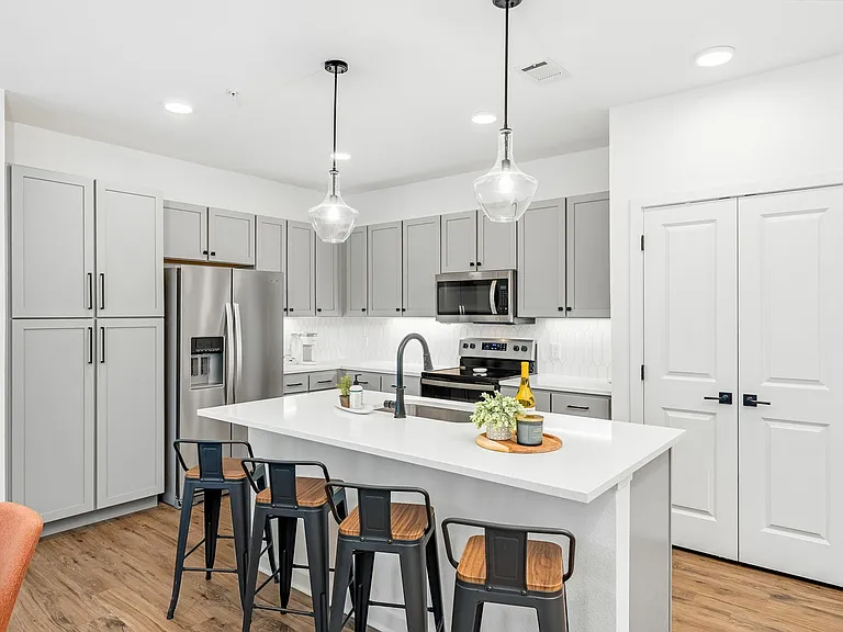 Laurie Series Kitchen