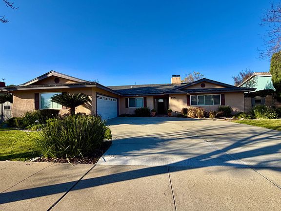 2nd image of 269 E Miramar Ave