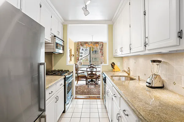 Sold by Douglas Elliman | media 10