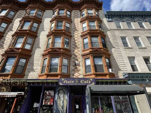 1124 Washington Street image 1 of 17