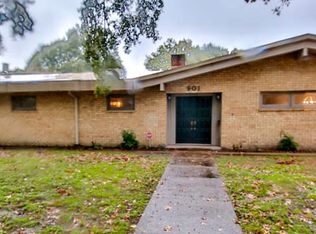 901 W Barton Ave, West Memphis, AR 72301