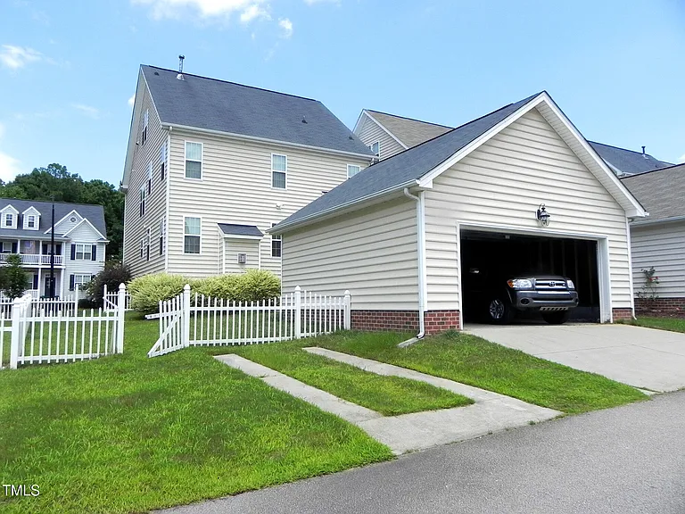 217 Butterbiggins Ln — Photo 13