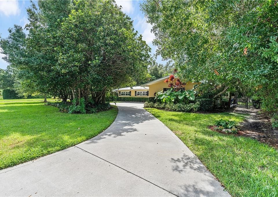 1st image of 645 Royal Palm Pl