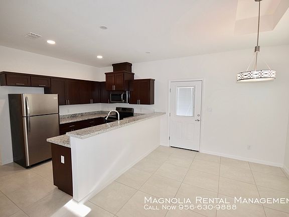 4th image of 713 E La Cantera Ave APT 1