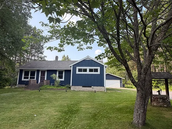 5139 W Arrowhead Rd, Hermantown, MN 55811