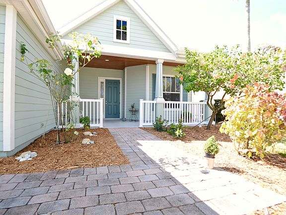 2nd image of 438 NE Canoe Park Cir
