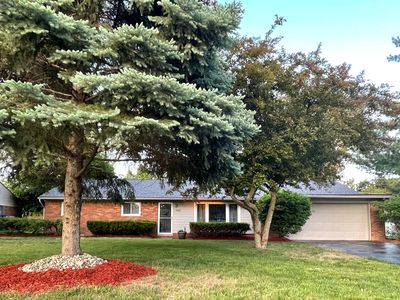 1940 Meadow Ridge Dr, Commerce Township, MI, 48390