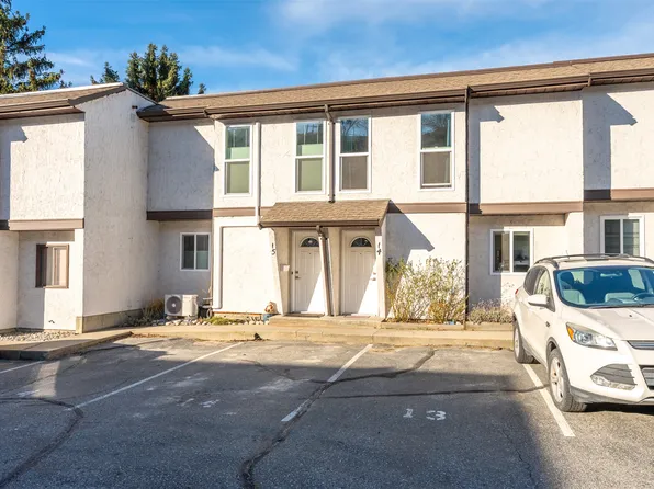 80 Green Ave E #14, Penticton, BC V2A 7P4