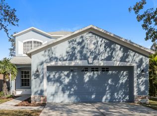 411 Maple Pointe Dr, Seffner, FL 33584