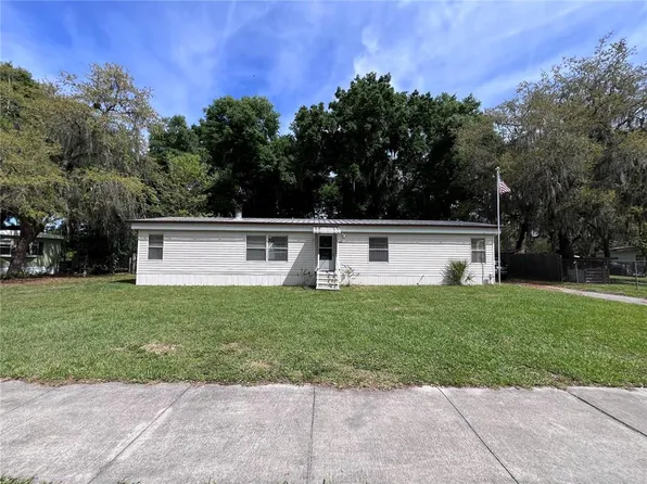 956 County Road 485, Lake Panasoffkee, FL 33538