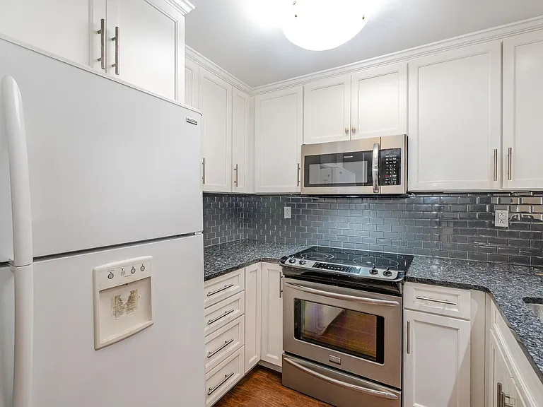 116 Harding Pl #3 — Photo 6