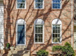 10232 Quiet Pond Ter, Burke, VA 22015