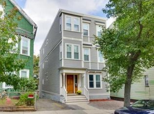 724 E 3rd St, South Boston, MA 02127