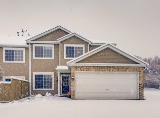 11024 Lexington Dr, Eden Prairie, MN 55344