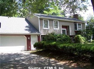 4 Mapleshade Ave, Plainfield, CT 06374