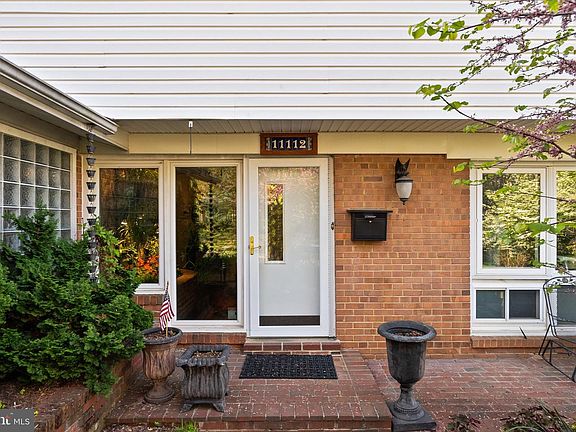 3rd image of 11112 Nicholas Dr
