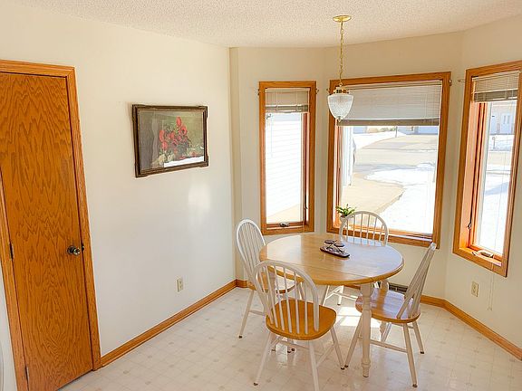 2nd image of 1190 Schaap Dr